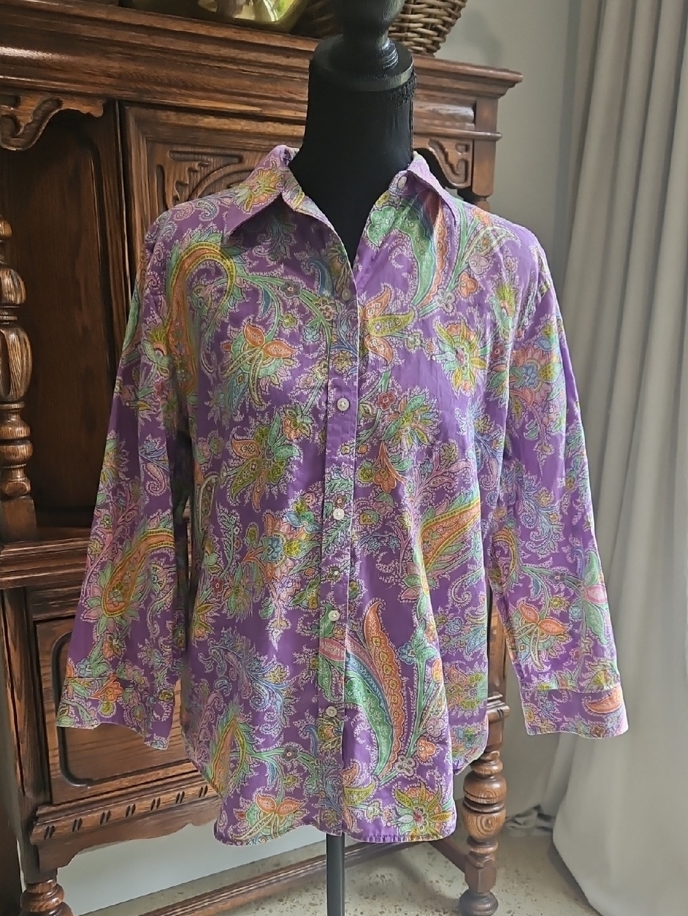 Ralph Lauren Women's Purple Paisley Button-Down Shirt. Size L
